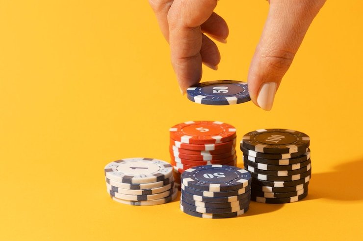 Ilustrasi pengguna membaca aturan promosi sebelum memanfaatkan fasilitas bonus di kasinojitu